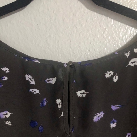 Gray Torrid Top with Feature Pattern - Picture 6 of 6